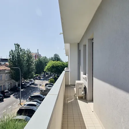 アパート Vanvitelli Lifestyle 2 Bedrooms Parking And ファーノ